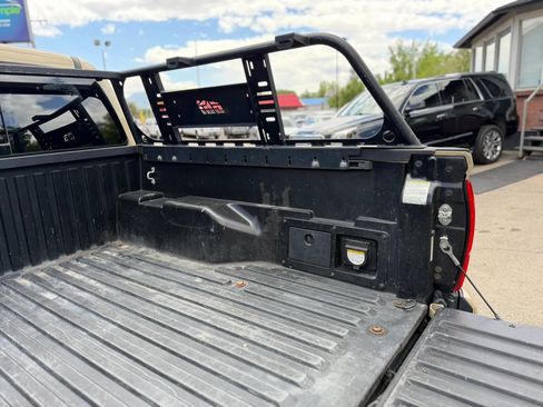 Used 2018 Toyota Tacoma TRD Sport w/ Technology Package AWD/4WD image 17