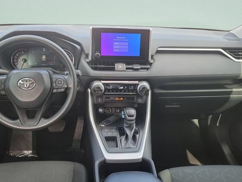 Used 2024 Toyota RAV4 XLE w/ Convenience Package FWD image 12