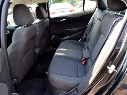 Used 2017 Chevrolet Cruze LT image 24