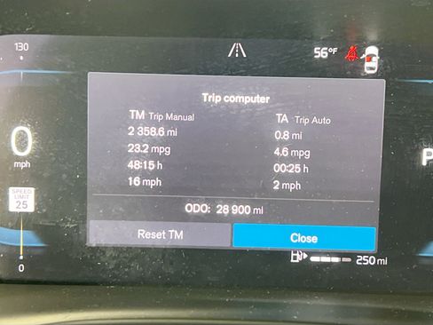 Used 2023 Volvo XC40 B5 Plus w/ Driver Assist Package image 12