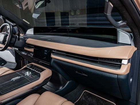 Used 2025 Lincoln Navigator Black Label image 19