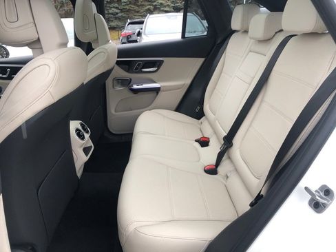 New 2026 Mercedes-Benz GLC 300 GLC 300 image 36