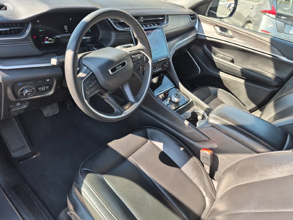 Used 2024 Jeep Grand Cherokee Limited 4xe AWD/4WD image 14
