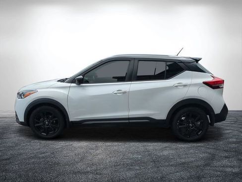 Used 2020 Nissan Kicks SR FWD image 6