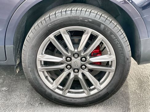 Certified 2025 Cadillac XT5 Sportv image 33