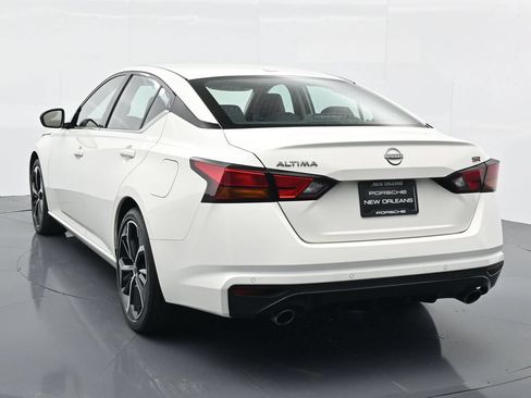 Used 2025 Nissan Altima 2.5 SR FWD image 6
