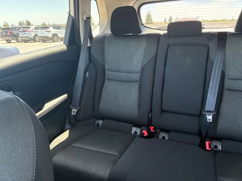 Used 2025 Nissan Rogue SV FWD image 41