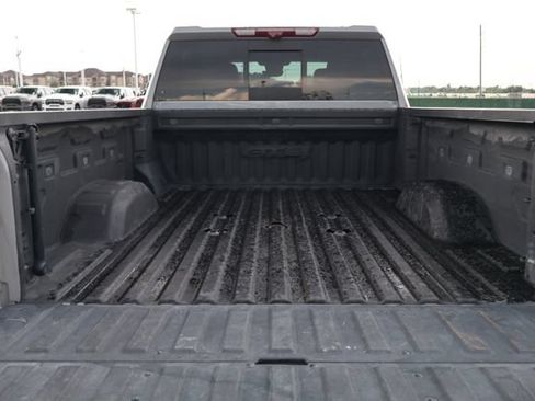 Used 2024 GMC Sierra 2500 AT4 w/ AT4 Premium Plus Package AWD/4WD image 7