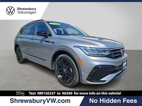 Used 2022 Volkswagen Tiguan SE R-Line AWD/4WD image 1