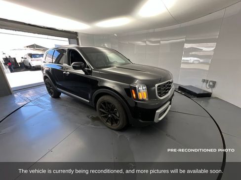 Used 2024 Kia Telluride S w/ S Sunroof Package FWD image 8