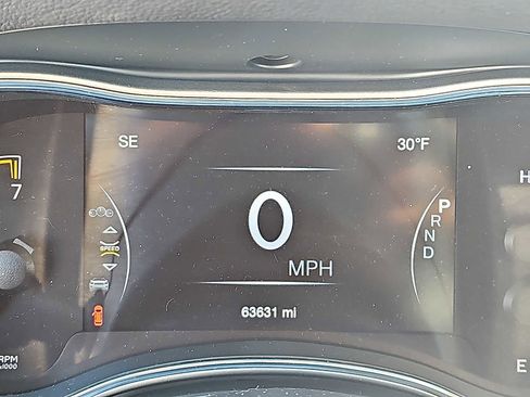 Used 2020 Jeep Grand Cherokee Altitude image 22