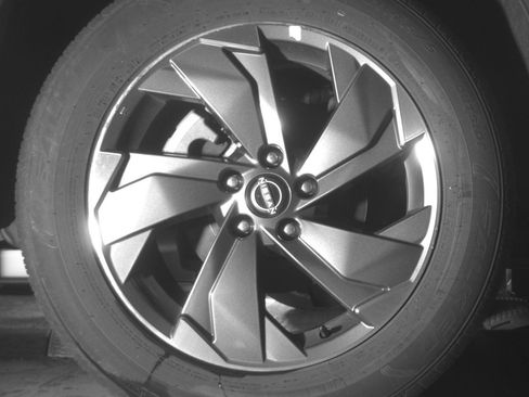 Used 2025 Nissan Rogue SV image 15