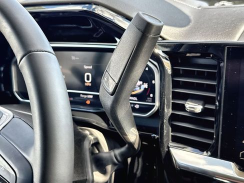 New 2025 GMC Sierra 2500 SLE image 22