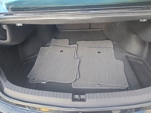 Used 2020 Acura TLX image 32