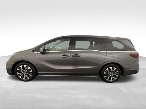 Used 2025 Honda Odyssey Elite image 4