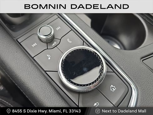 Used 2022 Cadillac XT5 Luxury image 30