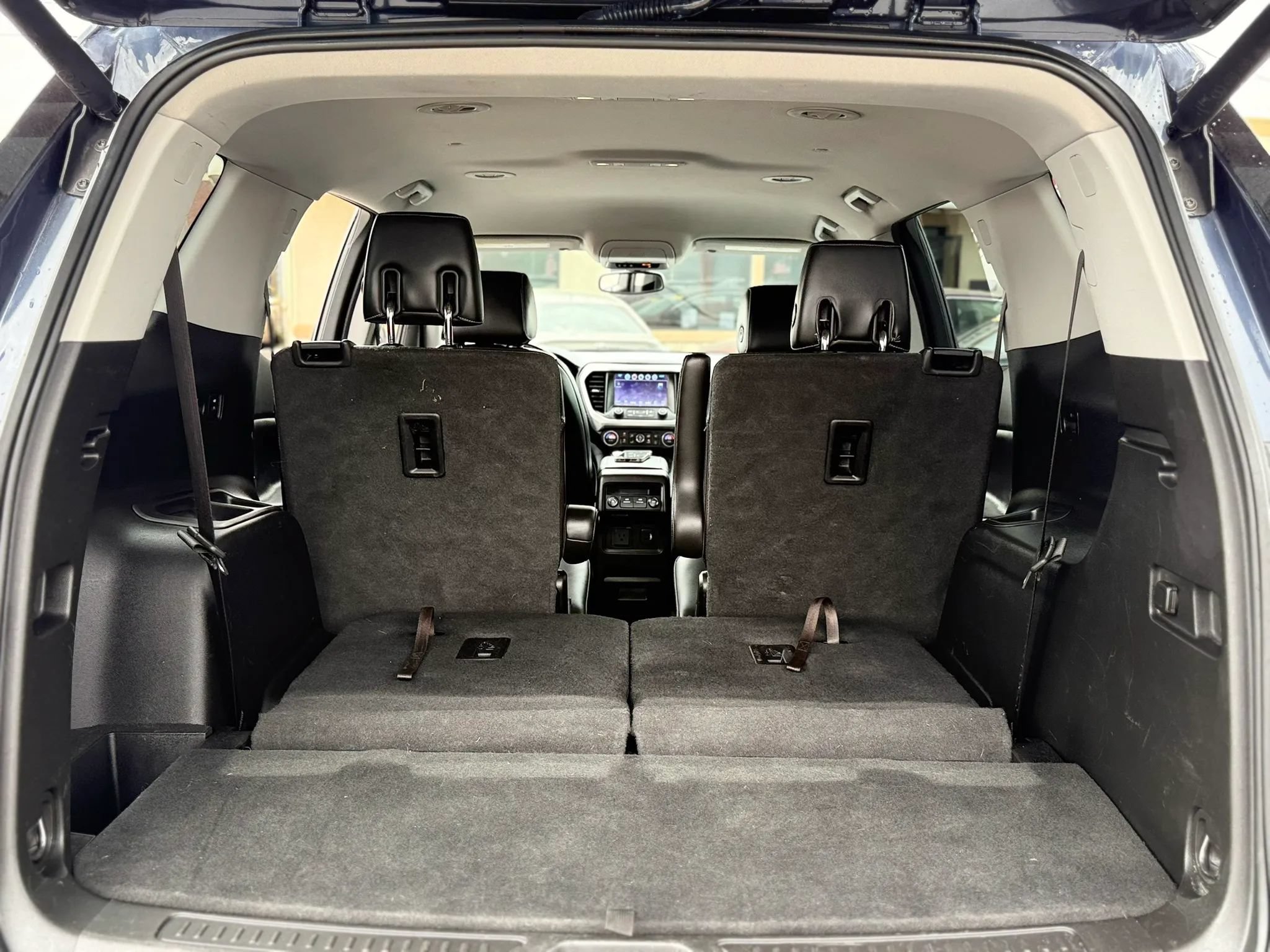 Used 2019 GMC Acadia SLT FWD image 8