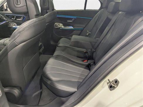New 2025 Mercedes-Benz E 350 4MATIC Sedan image 13