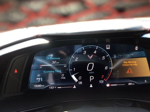 Used 2023 Chevrolet Corvette Stingray Premium Cpe w/ Z51 Performance Package RWD image 7