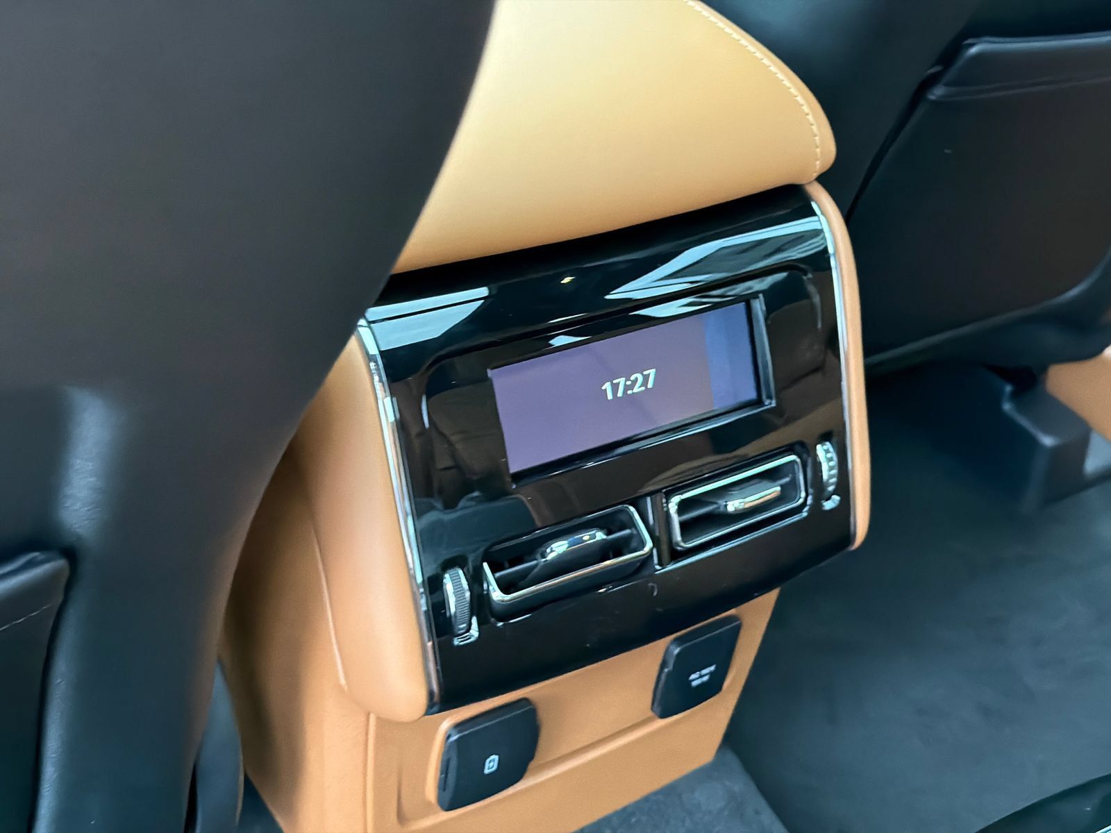 New 2027 Lincoln Aviator Black Label w/ Dynamic Handling Package AWD/4WD image 23