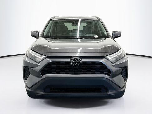 Used 2025 Toyota RAV4 XLE AWD/4WD image 2