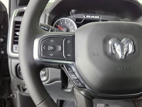 New 2026 RAM 1500 4x4 Crew Cab image 13