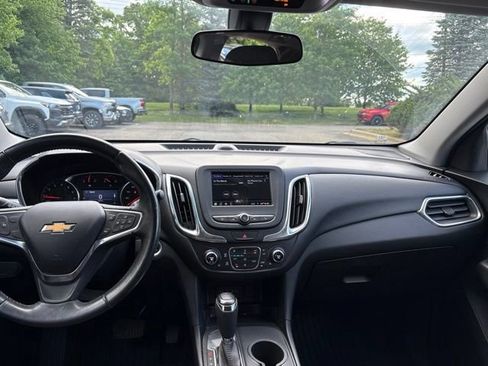 Used 2019 Chevrolet Equinox LT FWD image 9