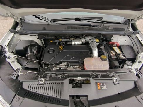 Certified 2022 Chevrolet Trax LT w/ LT Convenience Package image 29