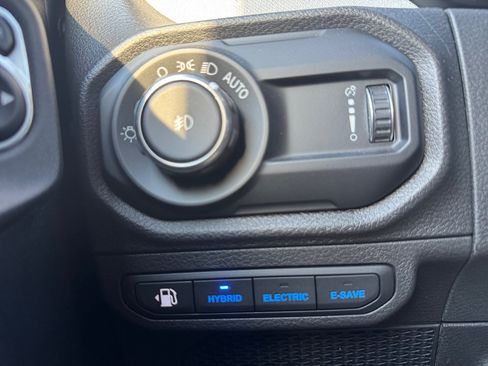 Used 2024 Jeep Wrangler Unlimited AWD/4WD image 26