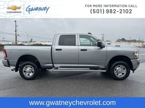 Used 2024 RAM 2500 Tradesman w/ Chrome Appearance Group image 4