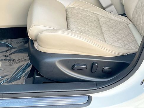 Used 2022 Nissan Maxima Platinum w/ Sport Mat Group FWD image 20