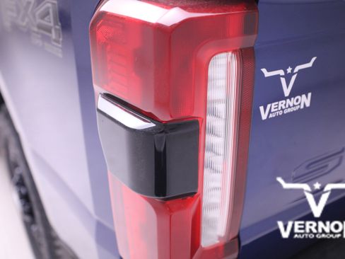 New 2026 Ford F250 Lariat w/ Black Appearance Package image 41