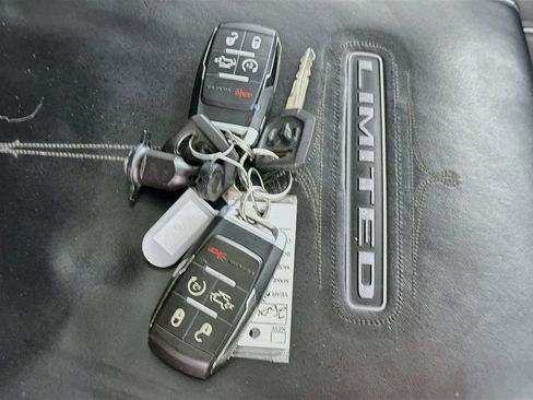 Used 2022 RAM 2500 Limited AWD/4WD image 36