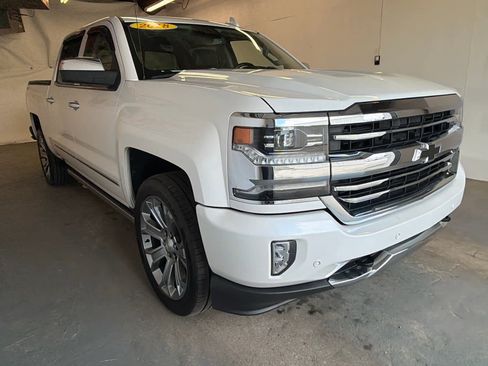 Used 2018 Chevrolet Silverado 1500 High Country AWD/4WD image 4