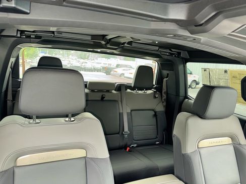 Used 2025 GMC Hummer EV 3X w/ Extreme Off-Road Package AWD/4WD image 34