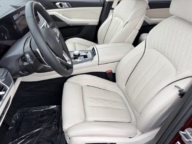 Certified 2025 BMW X7 xDrive40i w/ Premium Package AWD/4WD image 21