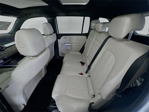 Certified 2025 Mercedes-Benz GLB 250 image 24