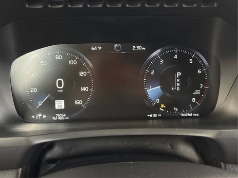 Used 2020 Volvo XC90 T6 Momentum AWD/4WD image 23