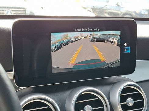 Used 2020 Mercedes-Benz GLC 300 4MATIC image 19