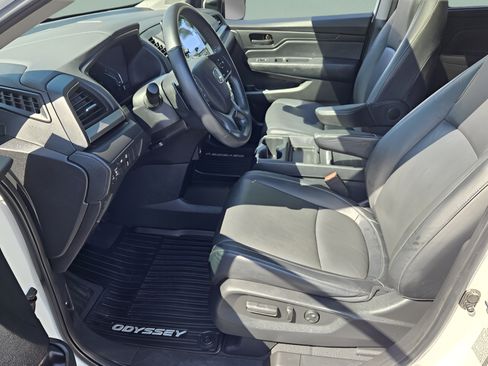 Used 2022 Honda Odyssey EX-L image 13