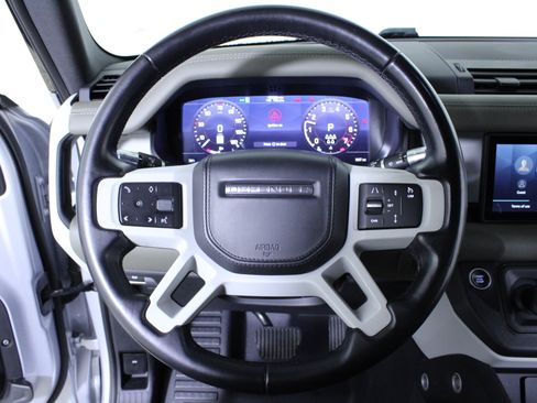 Used 2021 Land Rover Defender 110 X-Dynamic HSE image 22