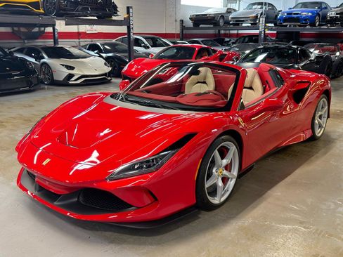 Used 2021 Ferrari F8 Tributo RWD image 13
