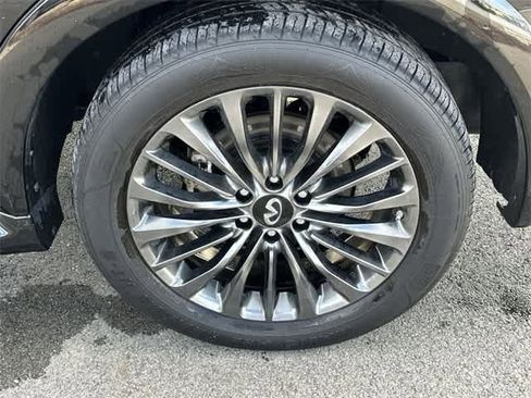 Used 2024 INFINITI QX80 Sensory w/ Cargo Package image 5