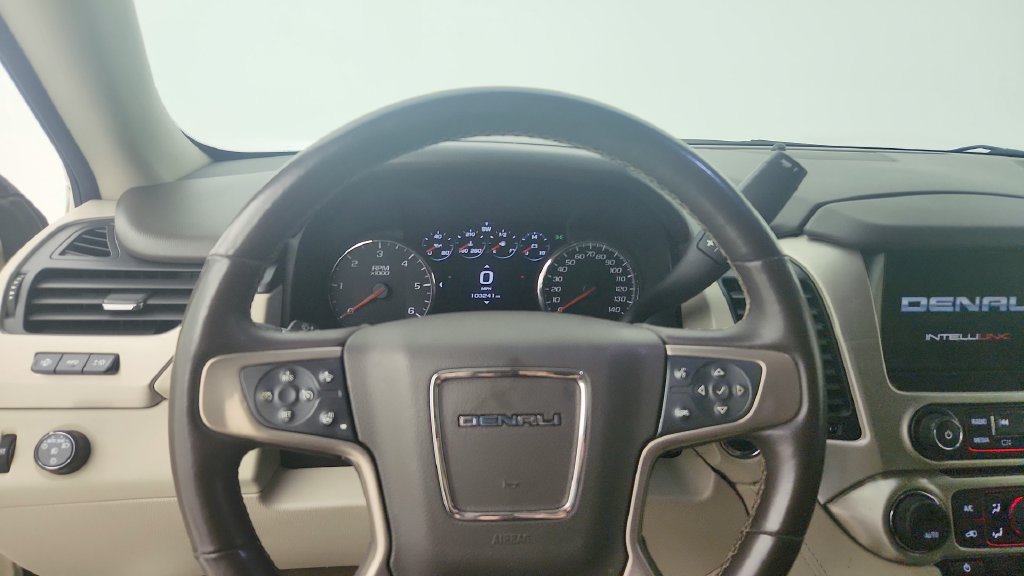 Used 2015 GMC Yukon XL Denali w/ Touring Package RWD image 16