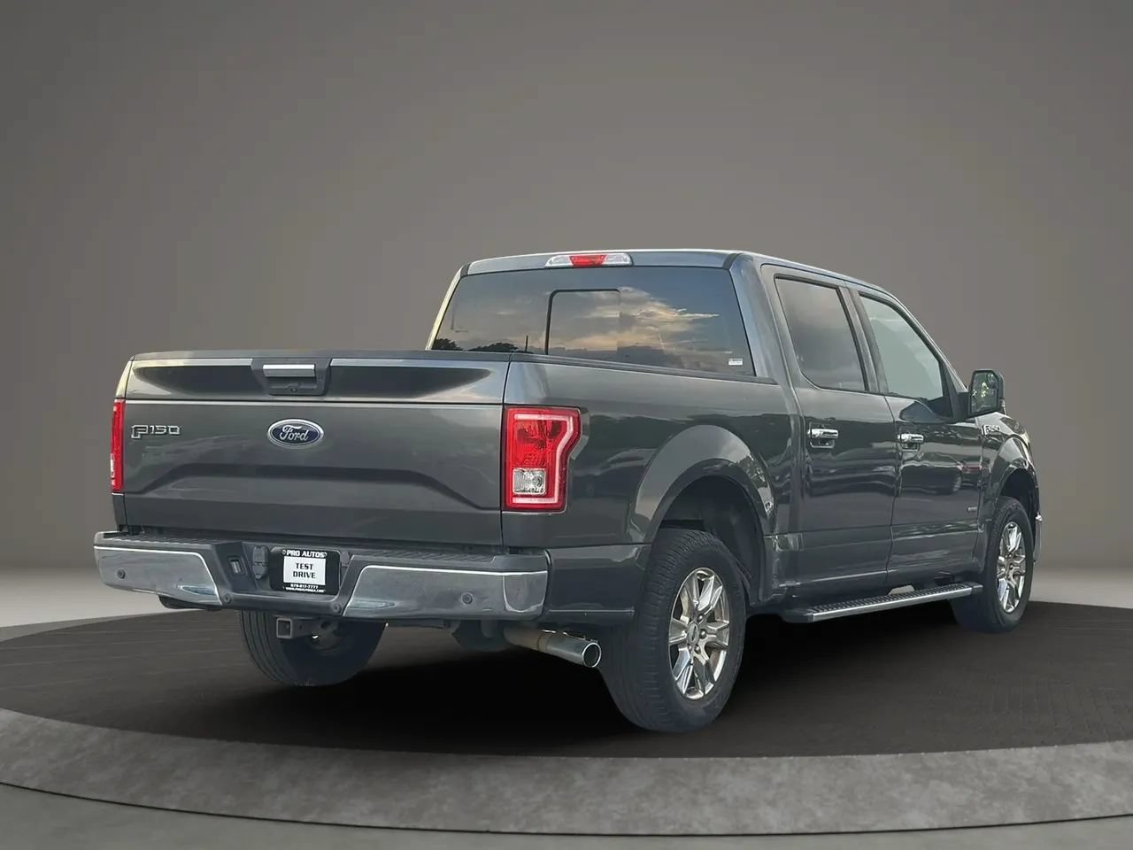 Used 2017 Ford F150 XLT w/ Equipment Group 302A Luxury RWD image 11