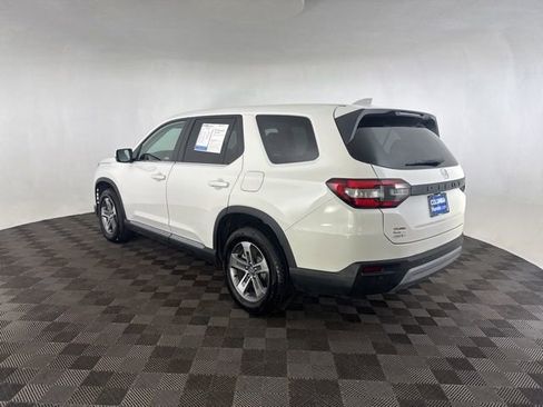 Certified 2025 Honda Pilot EX-L image 10
