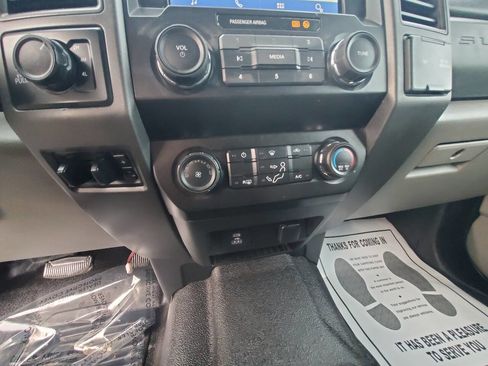 Used 2020 Ford F350 XL w/ STX Appearance Package image 19