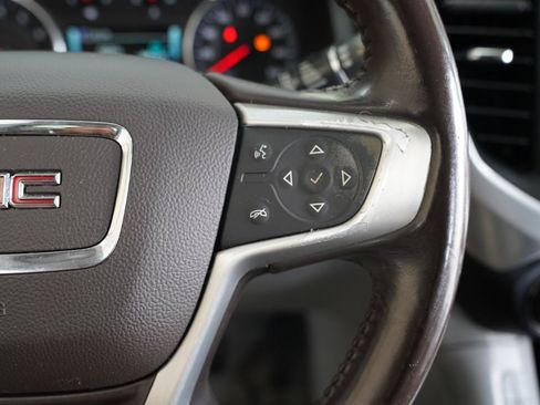 Used 2019 GMC Acadia SLT FWD image 16