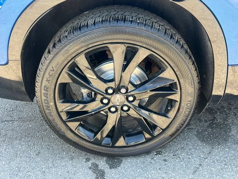 Used 2019 Chevrolet Blazer RS w/ Sun and Wheels Package AWD/4WD image 11
