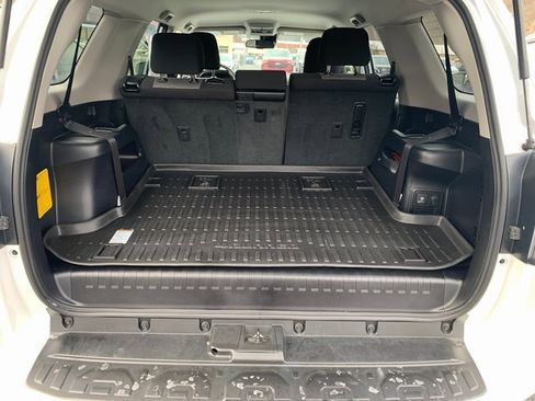 Used 2024 Toyota 4Runner SR5 image 12